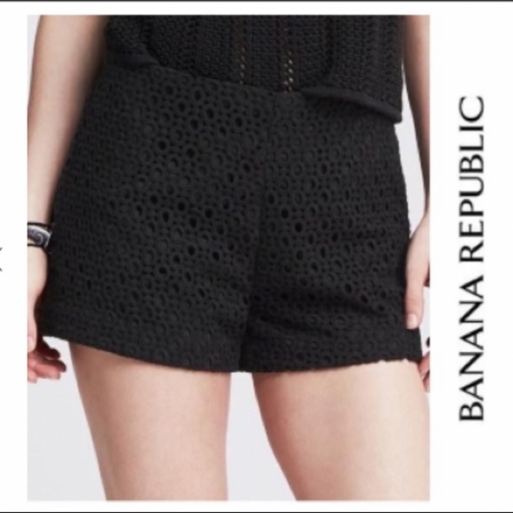 Banana Republic Black Shorts with Circle Pattern/Texture